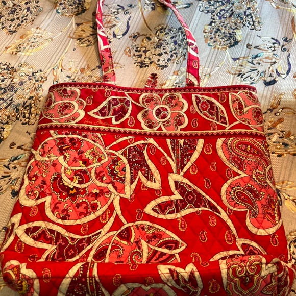 Vera Bradley Tote, wallet, and ID Wallet  in Rosy Posy Pattern - Picture 5 of 11